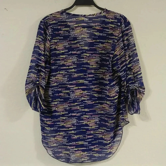 Bee Stitched Sheer Tunic Top - Picture 6 of 7